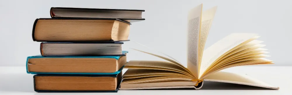 Инвестиции в антикварные книги: как заработать на редких изданиях