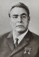 Брежнев, Л.И. [автограф] Ленинским курсом