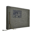 Альбом фотооткрыток со сценами и персонажами из спектакля по пьесе Чехова «Дядя Ваня» в МХТ