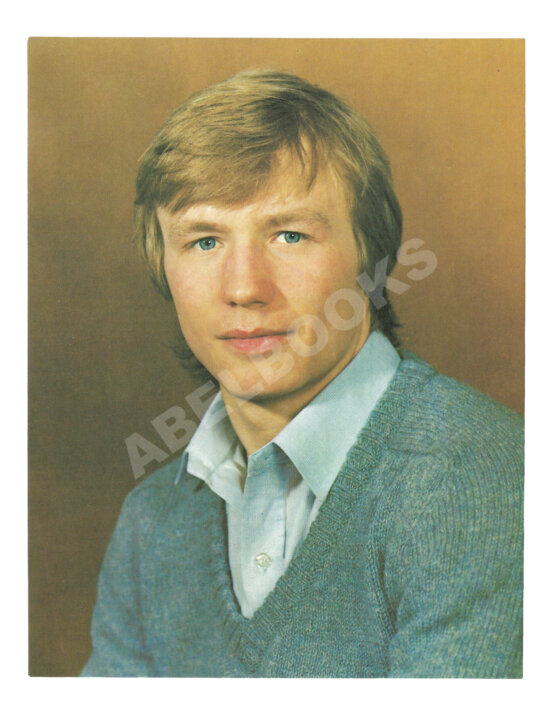 Антикварная книга [автографы игроков сборной СССР по хоккею] 1984 год