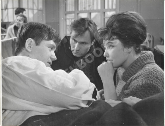 Василий Шукшин, Леонид Куравлёв и Белла Ахмадулина на съёмках фильма «Живёт такой парень» - фотография Василий Шукшин, Леонид Куравлёв и Белла Ахмадулина на съёмках фильма «Живёт такой парень» - фотография