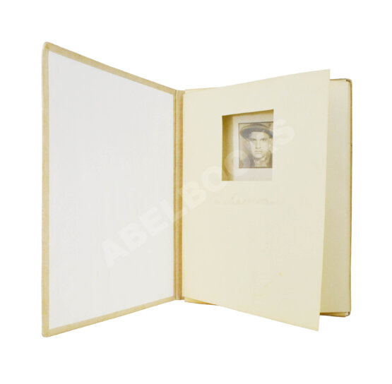 Антикварная книга Бромберг, А.Г., Дувакин, В.Д. В.В. Маяковский. Фотосерия в 30 листах Антикварная книга Бромберг, А.Г., Дувакин, В.Д. В.В. Маяковский. Фотосерия в 30 листах